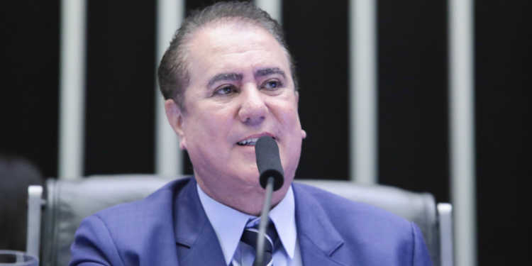 Jonas Donizette está entre os 10 melhores deputados federais do Brasil, aponta ranking