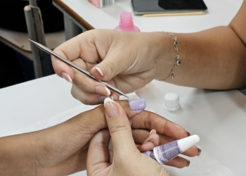 Ceprocamp Centro tem vagas para curso gratuito de Manicure e Pedicure