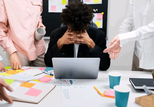 A indignação é a raiva ética – por Thiago Pontes