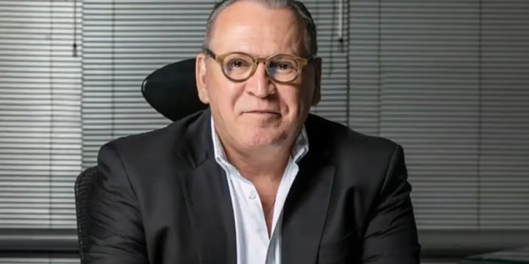 Dono da Ultrafarma e diretor da Fast Shop são presos em operação do MP