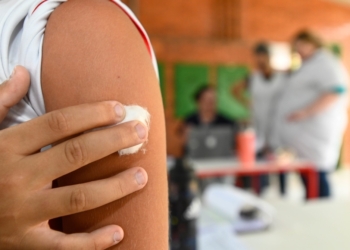 Saúde de Campinas faz novas ações em shopping e escolas para vacinação contra o HPV