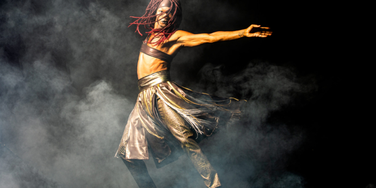 Balé Folclórico da Bahia abre a Bienal Sesc de Dança em Campinas