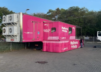 Hortolândia abre campanha Outubro Rosa com carreta de mamografia