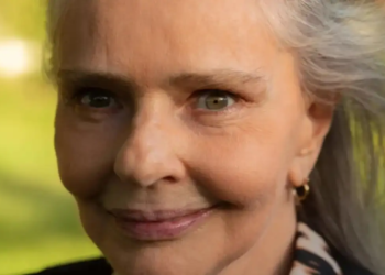 Cantora e compositora Angela Ro Ro morre aos 75 anos no Rio