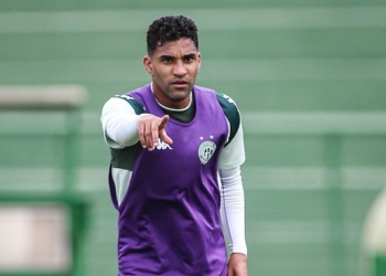 Guarani visita o Brusque com chance de ficar a um passo do acesso