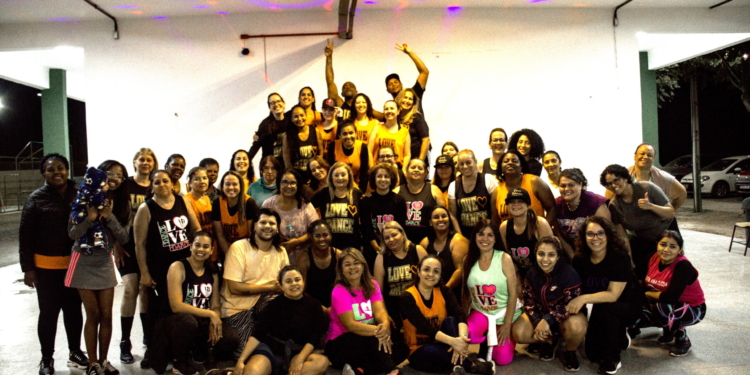 Aulão especial neste sábado celebra os 10 anos do projeto Love Dance