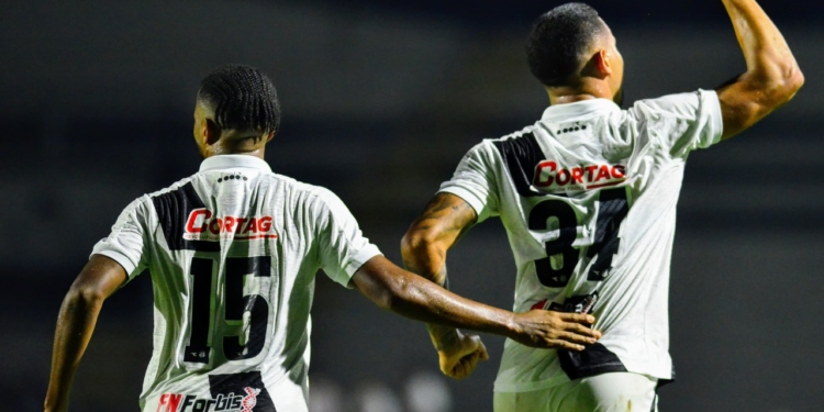 Expulsões, goleada e vitória fora: o retrospecto da Ponte diante dos rivais do quadrangular