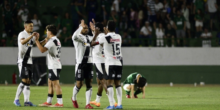 Dominante como visitante, Ponte Preta mantém marcas na Série C