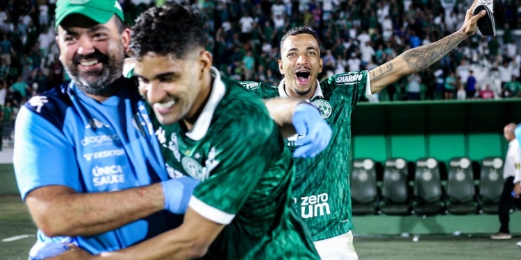 Jogada que originou gol da vitória do Guarani sobre o Brusque foi projetada no intervalo