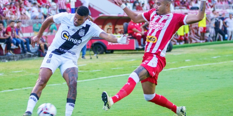 Ponte Preta vence mais uma e fica a apenas um passo da volta à Série B