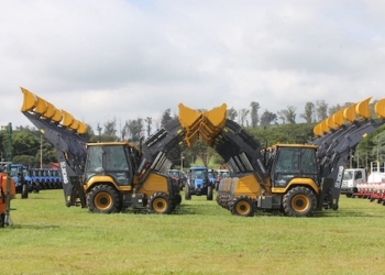 Tarcísio de Freitas realiza entrega de maquinários agrícolas nesta terça em Campinas