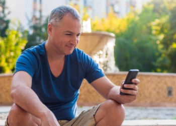 Recusar responder WhatsApp fora do expediente pode gerar justa causa?