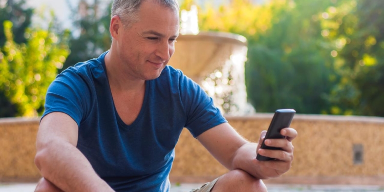 Recusar responder WhatsApp fora do expediente pode gerar justa causa?