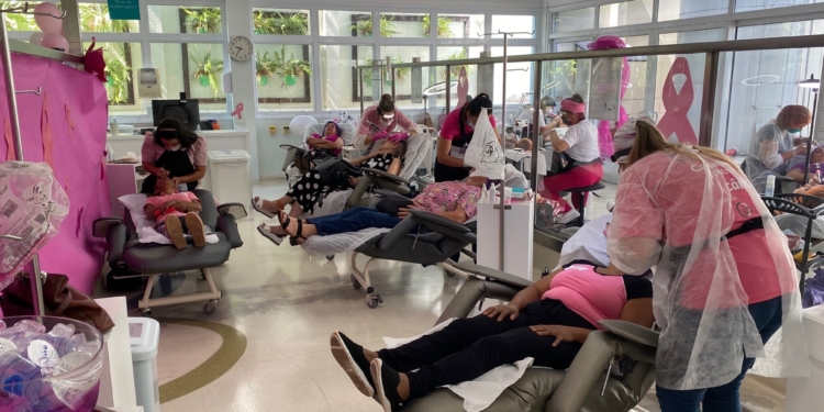 Outubro Rosa: COC oferece gratuitamente micropigmentação de sobrancelha e aréola