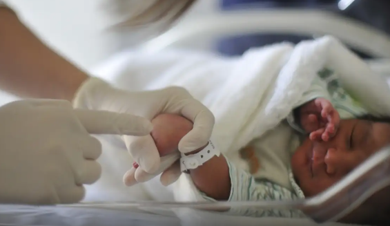 Lula sanciona lei que estabelece ações para reduzir partos prematuros