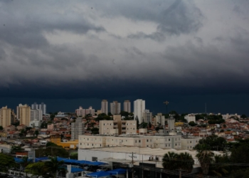 Ventos superam 70km/h no temporal da tarde em Campinas; chuva acumulada chega a 56mm