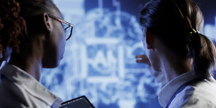 Número de empresas industriais que usam IA cresce 163% em 2 anos