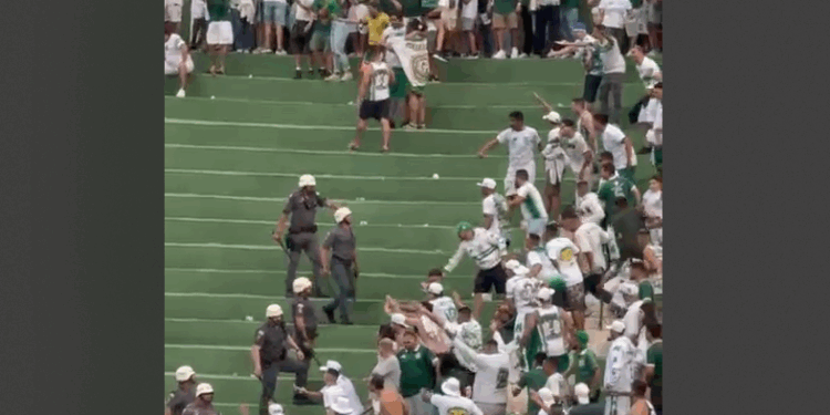 Briga em Dérbi por suposto ‘infiltrado’ termina com pelo menos cinco feridos