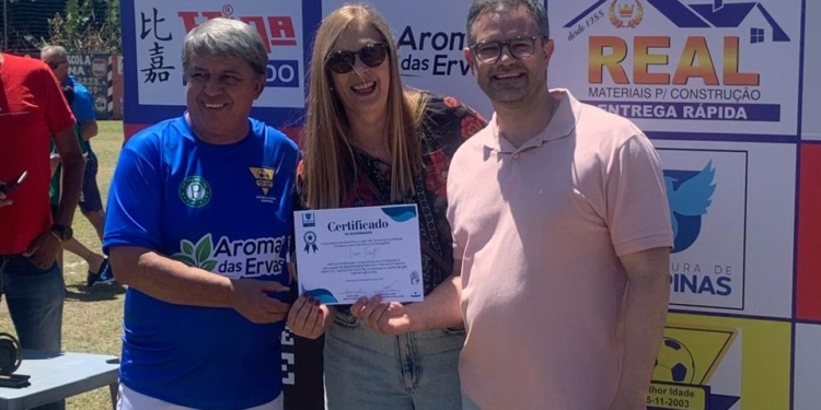 Festa de 10 anos do Ouro Verde premia cronistas esportivos; editora do Hora é homenageada