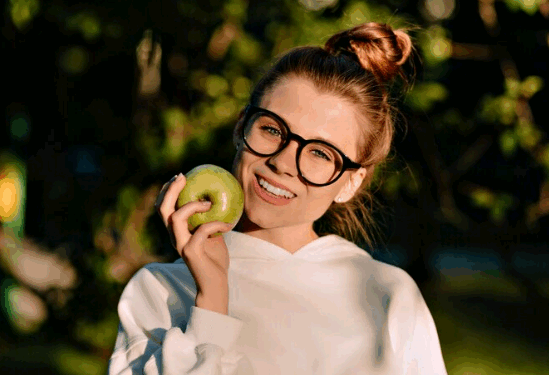 Alimentação influi na miopia, revela novo estudo