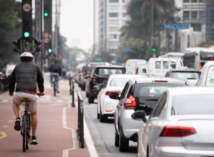 Artigo: Mobilidade sustentável para o desenvolvimento de São Paulo – por Dirceu Dalben