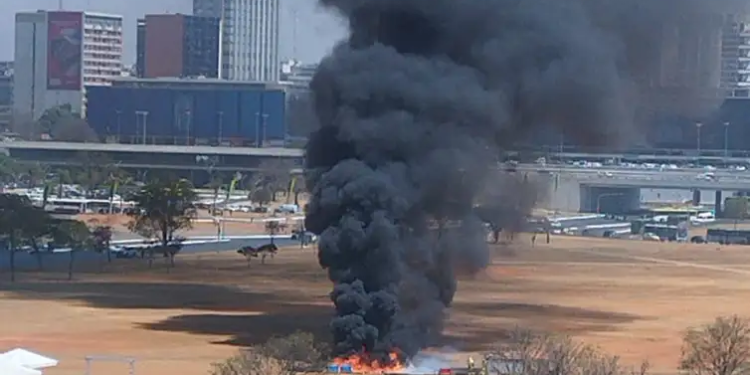 Polícia prende suspeito de incendiar banheiros químicos na Esplanada
