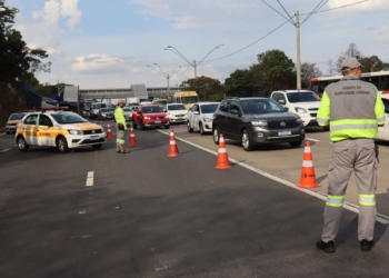 Mais de 600 infrações por falta de habilitação foram cometidas em 2025