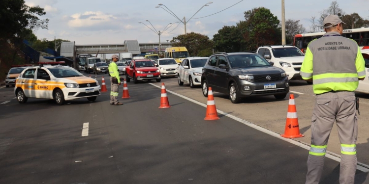 Mais de 600 infrações por falta de habilitação foram cometidas em 2025