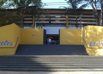 Escola de Campinas promove revisão final de conteúdos antes do Provão Paulista