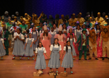 Projeto Arte e Cultura Territórios apresenta os musicais ‘O Mágico de Oz’ e ‘Pluft, o Fantasminha’
