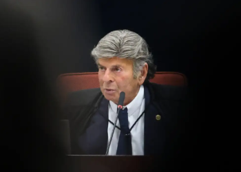 Fux vota pela absolvição dos sete réus do Núcleo 4 da trama golpista