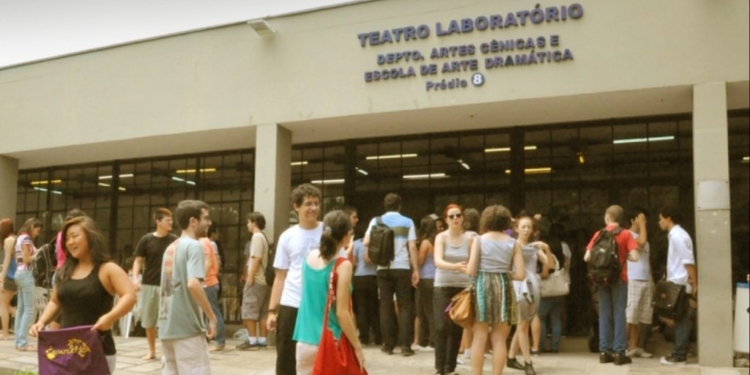 Escola de Arte Dramática da USP tem inscrições abertas para o processo seletivo 2026