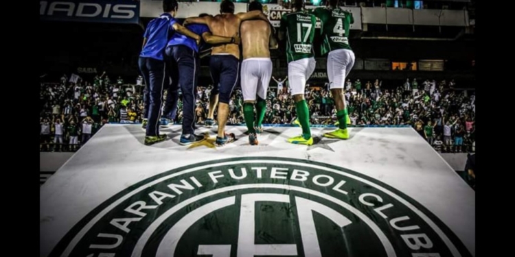 Em clima de decisão, Guarani revive cenário de nove anos atrás