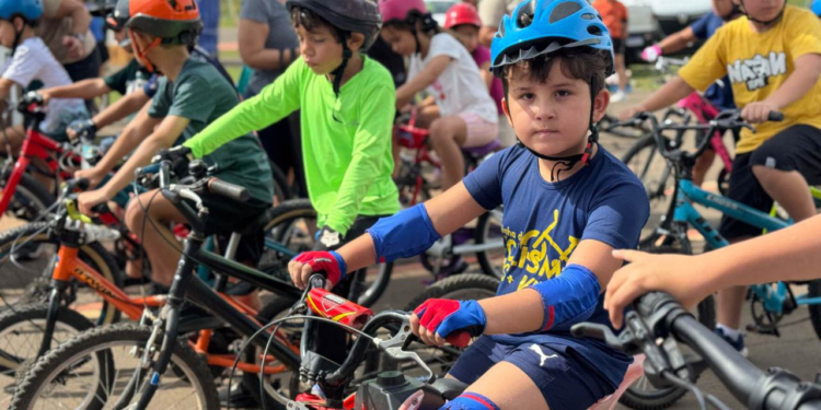 GPzinho de Ciclismo e Corrida Cuca Kids animam o Taquaral em celebração ao Dia das Crianças
