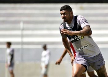 Jeh, Léo Oliveira e pendurados: as dúvidas da Ponte Preta para a final contra o Londrina