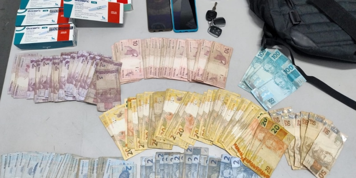 GM detém trio e recupera medicamentos e dinheiro roubados de farmácia na Vila Aeroporto