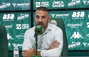 Guarani oficializa continuidade de Farnei Coelho para 2026