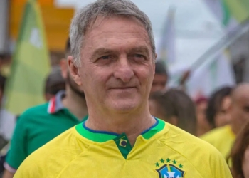 Irmão do ex-presidente Jair Bolsonaro visita Campinas; tio pode substituir sobrinho na política