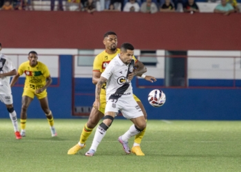 Ponte Preta perde para o Brusque e adia vaga na final da Série C