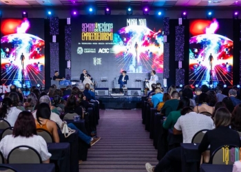 SNE 2025 abre com tema ‘Liderança Generativa’ e discute novo papel do líder na era da inteligência artificial