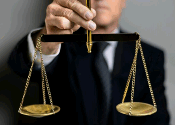 Artigo: A fronteira entre a defesa legítima e o uso abusivo do Judiciário – por Laura Falsarella