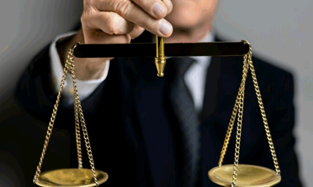 Artigo: A fronteira entre a defesa legítima e o uso abusivo do Judiciário – por Laura Falsarella