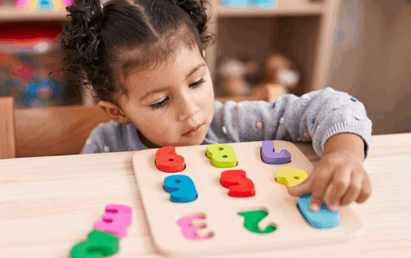 Artigo: A creche e o Quintal de Histórias – por Vanessa Crecci e Ana Cláudia França