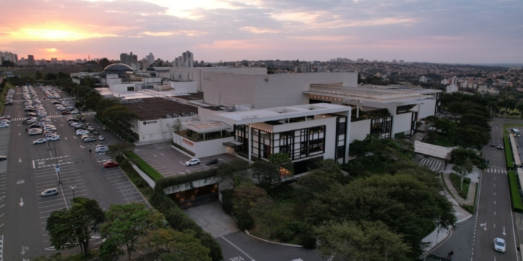 Lojas do Iguatemi Campinas e Galleria Shopping devem contratar cerca de 1,8 mil temporários