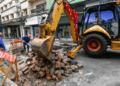 Prefeitura faz reparo em galeria pluvial onde ocorreu afundamento na rua Barão de Jaguara
