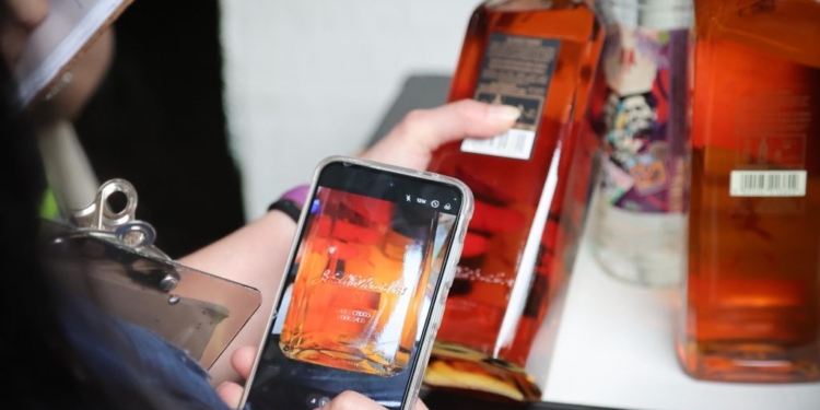 Força-tarefa desmonta esquema de falsificação de bebidas em Hortolândia; homem é preso