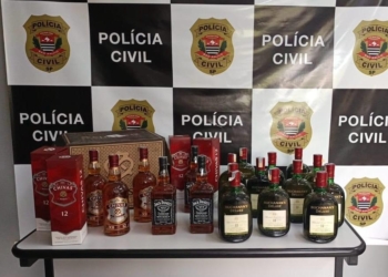 Polícia apreende mais de 2,5 mil garrafas de bebidas em duas ações em Campinas
