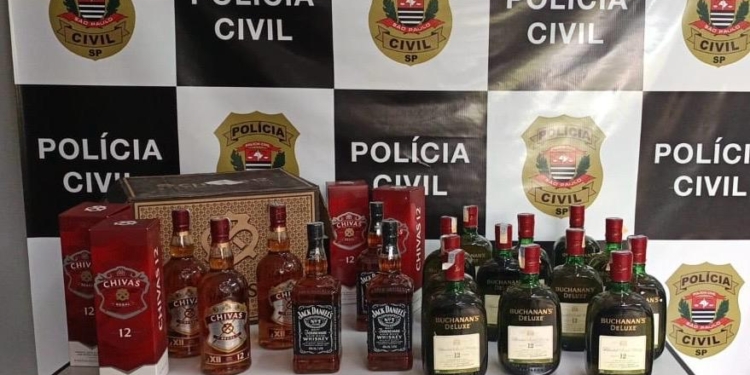 Polícia apreende mais de 2,5 mil garrafas de bebidas em duas ações em Campinas