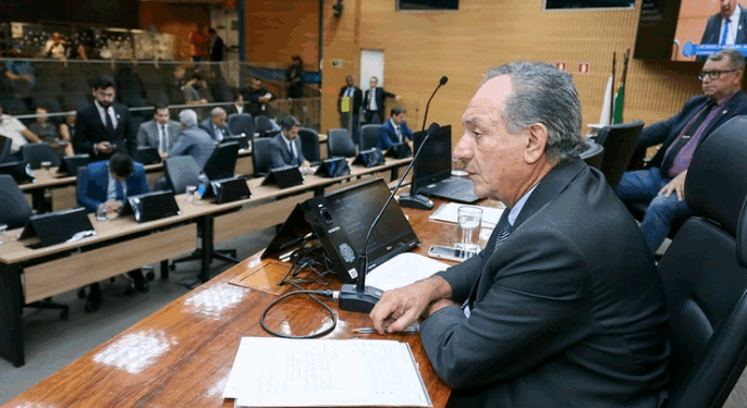 Vereadores aprovam PL de notificação compulsória imediata de intoxicação por metanol