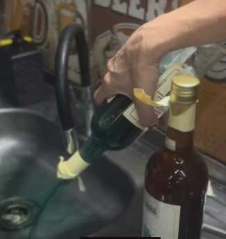 Metanol: Amparo fiscaliza estabelecimentos comerciais na busca de bebidas sem procedência